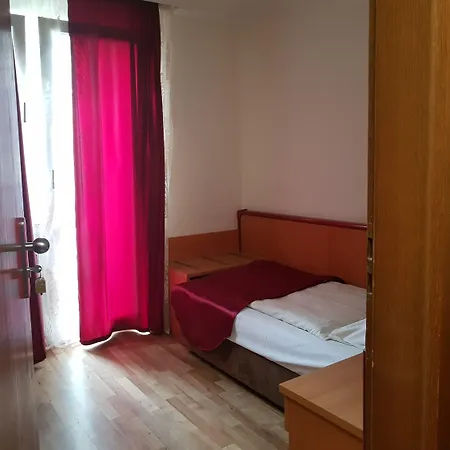 Cara 3* كولونيا