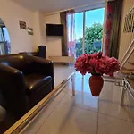 Hotel Cara Vita Cologne Отель 3*