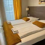 Отель Hotel Cara Vita Cologne