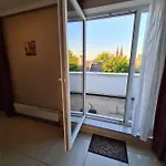 Отель Hotel Cara Vita Cologne