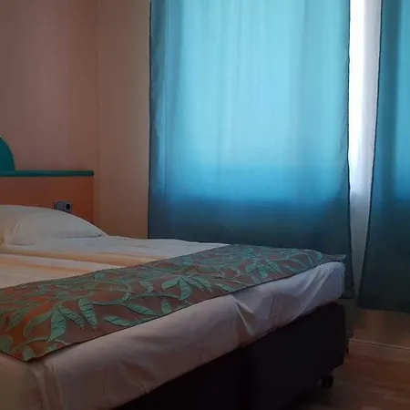 Cara Ξενοδοχείο 3*