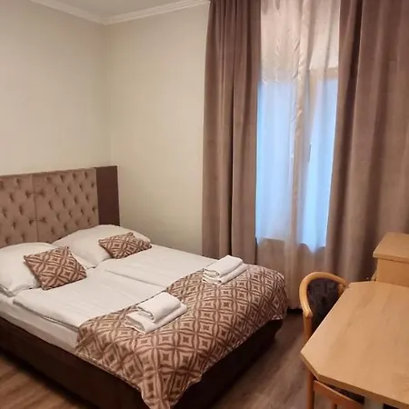 Hotel Cara