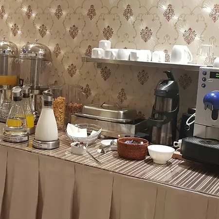 فندق Cara