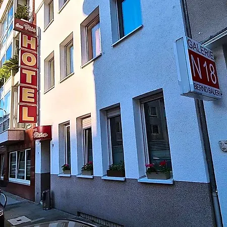 Cara Hotel