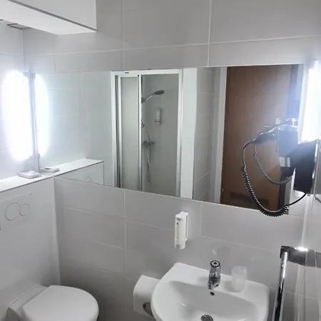 Otel Cara Köln
