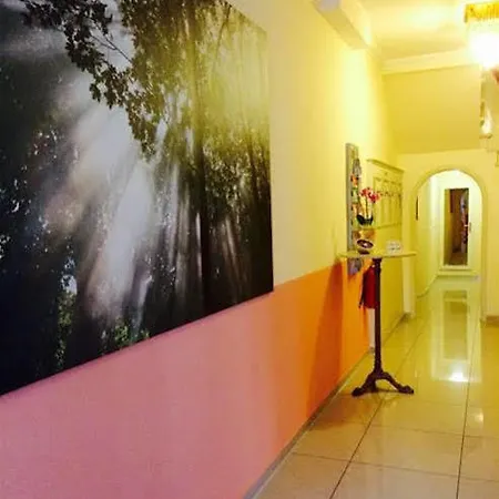 Cara Hotel 3*
