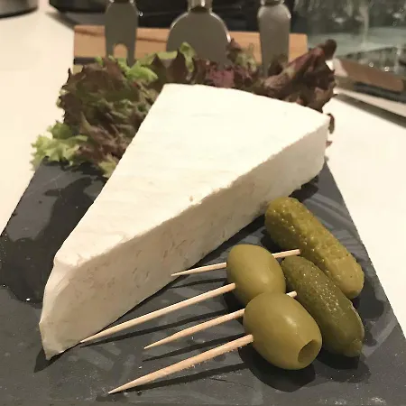 Cara Ξενοδοχείο