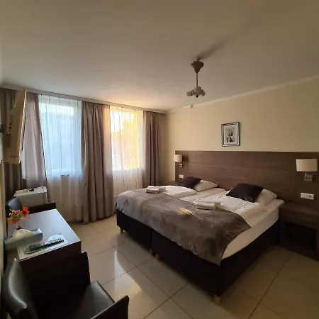 Hotel Cara Vita Cologne Hotel 3*