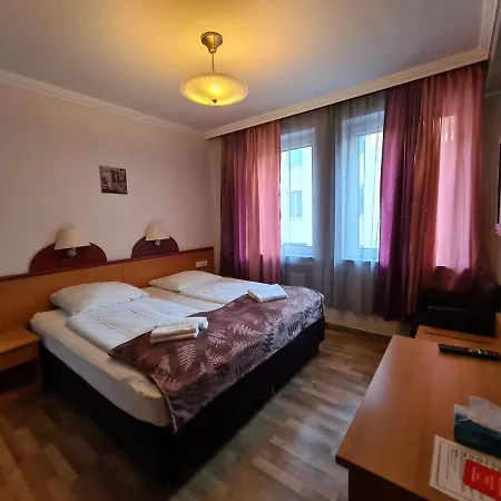 Hotel Hotel Cara Vita Cologne 3*